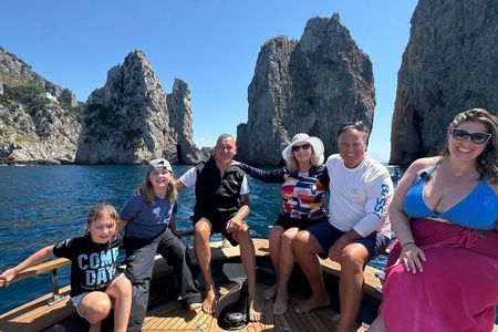 Capri Boat Tour from Naples – Small Group, Swim & Relax