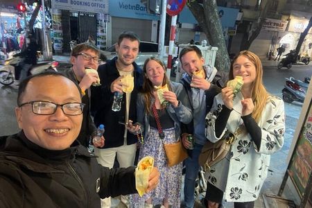 HANOI STREET FOOD TOUR with a real Hanoian foodie 3.5 hours