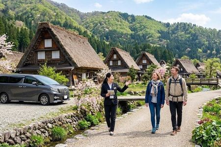 Shirakawago Day Trip: Government Licensed Guide & Vehicle from Kanazawa