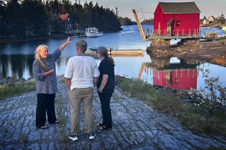 Lunenburg's Hidden Gems and Heritage Tour