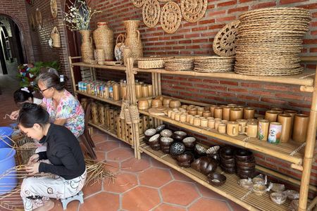 Taste & Craft the Mekong – Bike, Cook & Weaverience