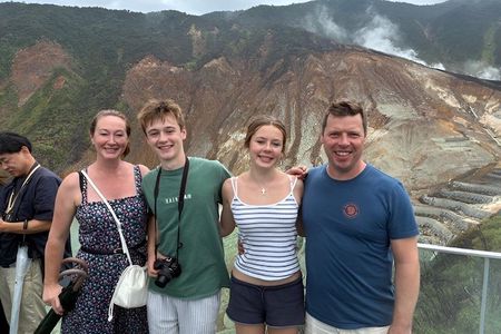 Hakone Day Trip from Tokyo: Customized Tour, Licensed Guide