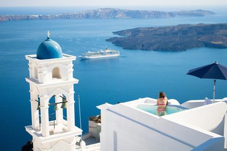 Private Santorini Tour: Oia Sunset, Villages & Black Sand Beach