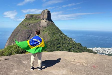 Pedra Bonita: Pequenos Grupos, Cachoeira, Vida Selvagem e Mirante
