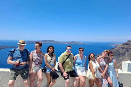Santorini's Best Spots: Oia village, Firostefani and Imerovigli.