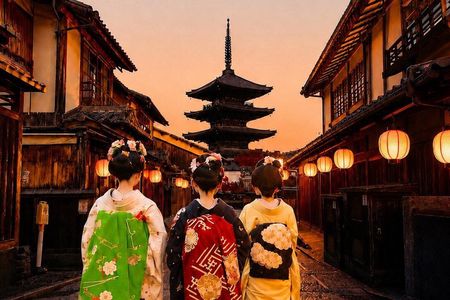 Kyoto 5-Star Geisha Night Walk: Small-Group Authentic Experience