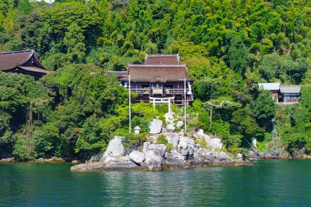 Lake Biwa Cruise, Chikubu Island and Hikone Castle in Kyoto Tour