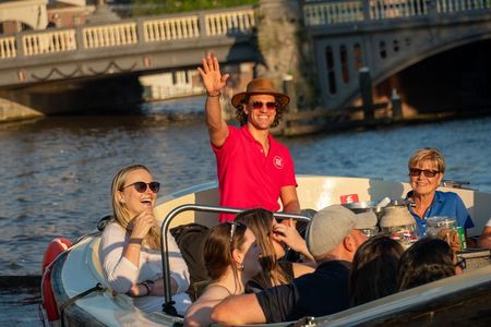 Amsterdam Evening Cosy & Small Cruise & Drinks and Bites - Sunset