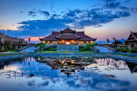 Private Guided Full Day Group Tour to Ninh Binh
