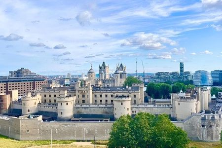 Private Tour of London with Tower of London & Churchill War Rooms