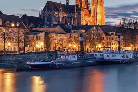 Munich to Regensburg, Walhalla & Landshut Private Tour