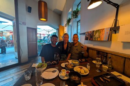 Lastarria Food Tour: Wine, Bites & Social Culinary Experience