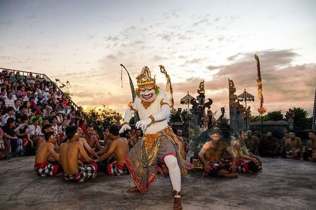Best Price‼️Kecak Dance in Uluwatu + Taman Ayung Temple etc. 【1 Day Private Tour | Hotel Transfer | English / Japanese】