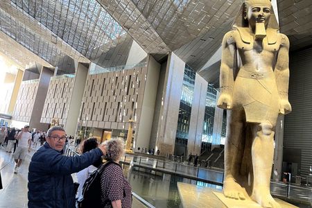Hurghada to Cairo: Giza Pyramids & Grand Egyptian Museum (GEM)