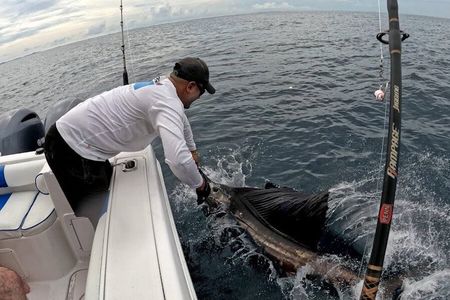 Private Sport Fishing – 27ft Proline | South Pearl Islands