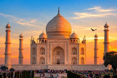 From Delhi: Taj Mahal Sunrise & Agra Fort Tour Skip The Line