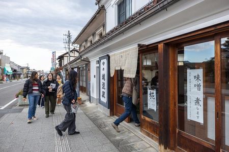 Fukushima Kitakata Guided Tour: Sake & Storehouse Heritage Walk