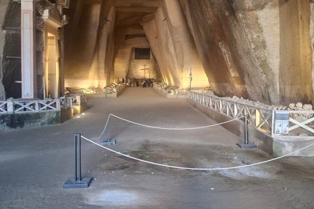 Fontanelle and Sanità Naples Hidden Gems Tour