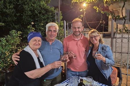 Tirana: Private Garden Dinner & Regional Artisan Wine Tasting