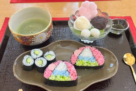 Mount Fuji Sushi Roll＆ Matcha Experience near Sapporo