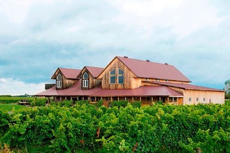 Niagara-on-the-Lake Evening Beer & Wine Country Dinner Tour