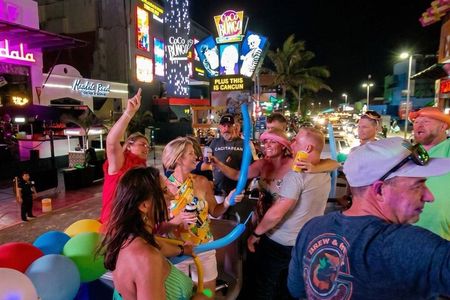 Private Party Bus Loop in Cancun