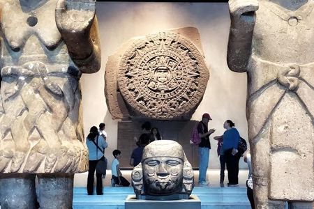 Skip the Line Anthropology Museum Tour with Archaeologist