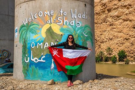 Private Tour Wadi Shab & Sinkhole, Fins Beach Tour – Swim & Hike
