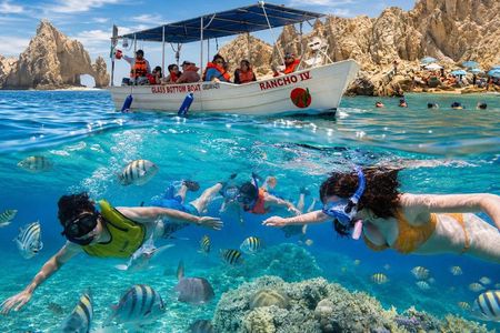 Snorkeling by the Arch with Personalized Guide