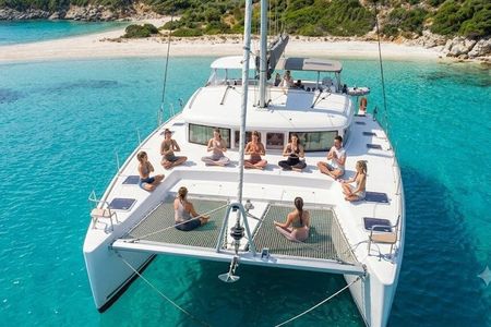 Private Sunset Yoga and Sail Cruise in Athens