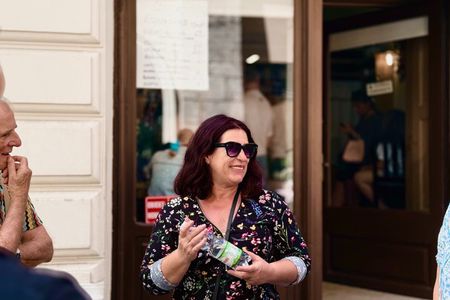 Walking Guided Tour with Street Food in Krakow