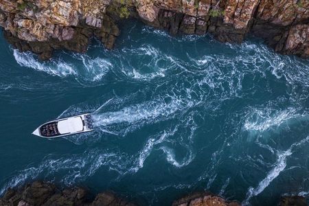Horizontal Falls & Dampier Peninsula Discovery Tour