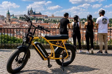 Old Town & Castle side on Chopper E-BIKE (small group)