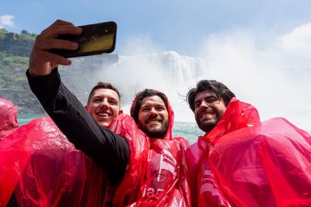 Niagara Falls Small-Group Tour With Voyage to the Falls Boat