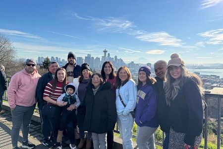 Seattle Private Luxury City Tour