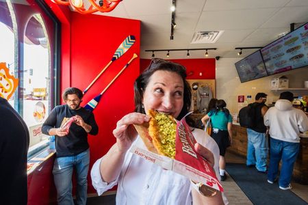 Niagara Falls All Canadian Food Tour