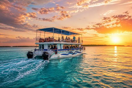 Catamaran Excursion + Open bar + Snorkeling at El Cielo