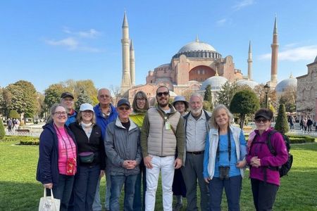 Istanbul Small-Group Old City Tour/Hagia Sophia Tickets Included