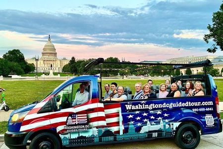 Washington DC History Open Air Sightseeing Guided Tour with Stops