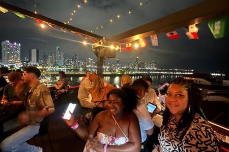 PRIVATE NIGHT TOUR in Ciudad PANAMA + 360° POIN views