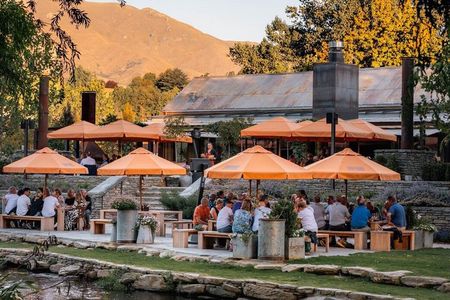 Discover Queenstown – Private Wine Tour with Top 4 Wineries