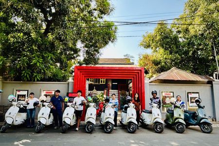 Private E-Bike Tour of Rolous Group and Sunset at Kompong Kleang