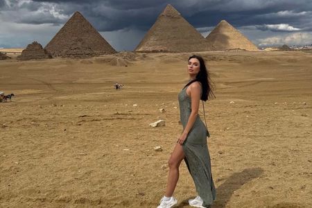 Luxury Pyramids Tour with Professional Photoshoot