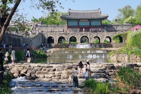 Suwon UNESCO Fortress Private Tour: Day Trip from Seoul