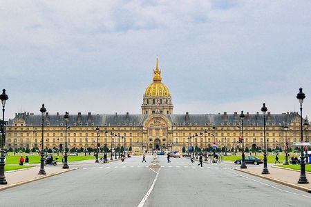 Paris Napoleon's Tomb and Les Invalides Small Group Tour