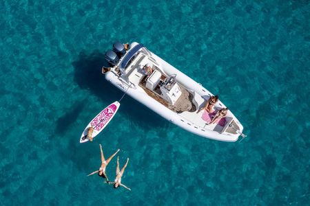 3-Hour Boat Tour in the Gulf of Cagliari with Aperitif