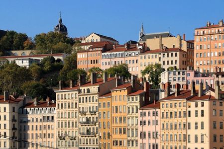 Lyon: Local Specialties Food Tour & Wine Tasting