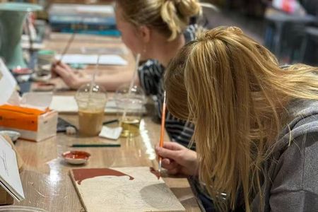 Hands On Chinese Cave Murals with Local Expert