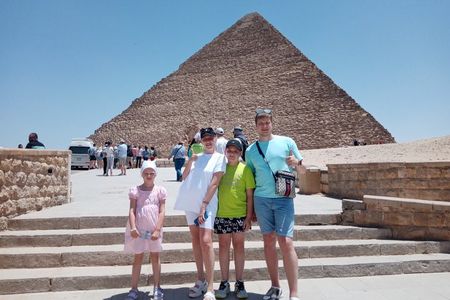 Cairo Day Tour from Hurghada to Pyramids and Grand Museum