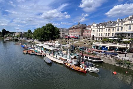 Improbable Richmond Royals Rebels and Rockstars London Walk